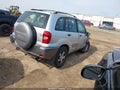 Photo 4 of 17 — 2004 Toyota RAV4