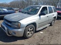 2005 Chevrolet Trailblazer — photo 2 of 11 | VIN 1GNDT13S952381264
