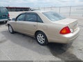 Photo 3 of 18 — 2002 Toyota Avalon