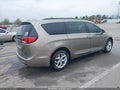 2017 Chrysler Pacifica — photo 4 of 17 | VIN 2C4RC1BG1HR708208