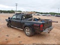 Photo 3 of 16 — 2002 Nissan Frontier