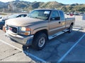 1999 GMC Sierra — photo 2 of 16 | VIN 1GTGK29U8XE553860