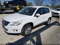 Photo 2 of 11 — 2010 Volkswagen Tiguan