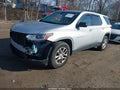 Photo 2 of 17 — 2018 Chevrolet Traverse