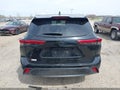 Photo 17 of 19 — 2021 Toyota Highlander