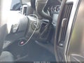 Photo 11 of 17 — 2018 Chevrolet Silverado 1500