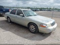 2005 Mercury Grand Marquis — photo 1 of 16 | VIN 2MHHM75W55Z608331