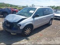 Photo 2 of 16 — 2002 Chrysler Town & Country