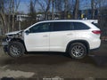 Photo 15 of 18 — 2017 Toyota Highlander