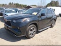 Photo 2 of 17 — 2023 Toyota Highlander