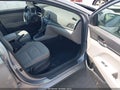 Photo 5 of 11 — 2017 Hyundai Elantra