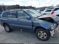 Photo 14 of 17 — 2003 Toyota Highlander