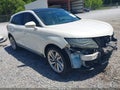 Photo 1 of 19 — 2016 Lincoln MKX
