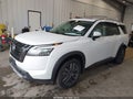Photo 2 of 17 — 2025 Nissan Pathfinder