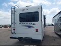 Photo 15 of 15 — 2018 Ford E-450