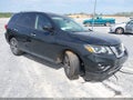 Photo 1 of 17 — 2019 Nissan Pathfinder