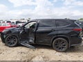 Photo 14 of 16 — 2023 Toyota Highlander