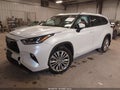 Photo 2 of 16 — 2022 Toyota Highlander Hybrid