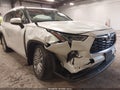 Photo 6 of 16 — 2022 Toyota Highlander Hybrid