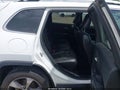 Photo 8 of 21 — 2019 Jeep Cherokee
