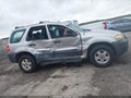 Photo 14 of 17 — 2005 Ford Escape