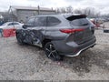 Photo 3 of 21 — 2021 Toyota Highlander