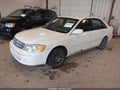 Photo 2 of 11 — 2002 Toyota Avalon