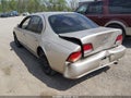 Photo 3 of 16 — 1999 Nissan Maxima