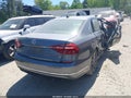 Photo 4 of 15 — 2017 Volkswagen Passat