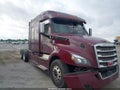 Photo 2 of 11 — 2019 Freightliner New Cascadia 126