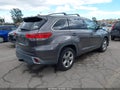 Photo 4 of 16 — 2017 Toyota Highlander