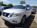 Photo 2 of 17 — 2016 Nissan Pathfinder