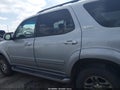 Photo 14 of 17 — 2004 Toyota Sequoia