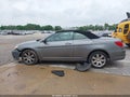 Photo 14 of 16 — 2011 Chrysler 200