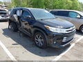 Photo 1 of 17 — 2019 Toyota Highlander