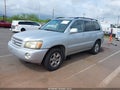 Photo 2 of 11 — 2005 Toyota Highlander