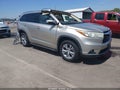 Photo 1 of 11 — 2015 Toyota Highlander