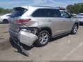 Photo 4 of 11 — 2015 Toyota Highlander