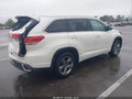 Photo 4 of 18 — 2019 Toyota Highlander