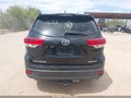 Photo 16 of 21 — 2017 Toyota Highlander