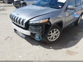 Photo 6 of 16 — 2015 Jeep Cherokee