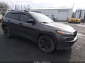 Photo 1 of 16 — 2017 Jeep Cherokee