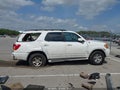 2002 Toyota Sequoia — photo 13 of 16 | VIN 5TDZT38A92S092156