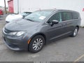 2017 Chrysler Pacifica — photo 2 of 18 | VIN 2C4RC1DGXHR663931