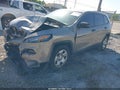 Photo 2 of 19 — 2017 Jeep Cherokee