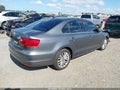 Photo 4 of 12 — 2011 Volkswagen Jetta