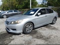 2015 Honda Accord — photo 2 of 16 | VIN 1HGCR2F3XFA064924