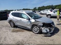 Photo 1 of 17 — 2019 Nissan Rogue