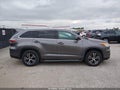 Photo 13 of 16 — 2016 Toyota Highlander