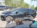 Photo 14 of 18 — 2017 Chrysler Pacifica